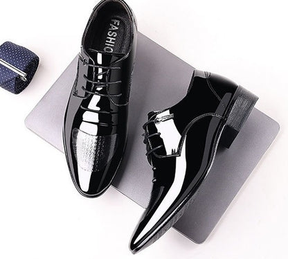 Sapatos Sociais Masculinos de Amarrar em Couro Envernizado Preto Bico Fino Estilo 2025 Preço Baixo Luxo Designer Escritório Terno 39 Masculino