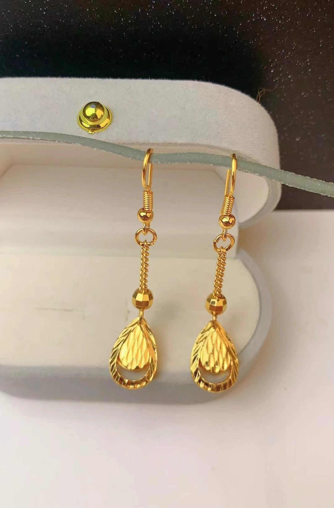 Tassel Fortune Bead Earrings Women's 24K Gold AU999 - Exquisite gold fortune beads, swaying tassels, ideal for charming dates