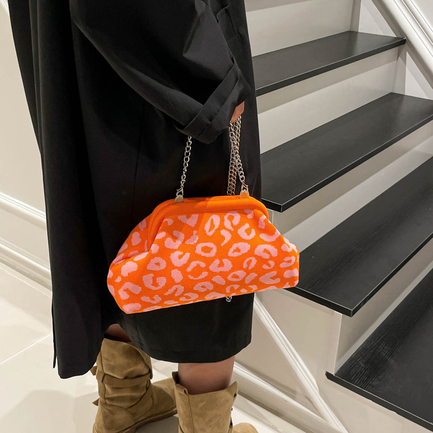 Dopamine Leopard Print Clutch Bag with Detachable Strap Leopard Crossbody Bag Women's Fashion Handbags for Women and Girls