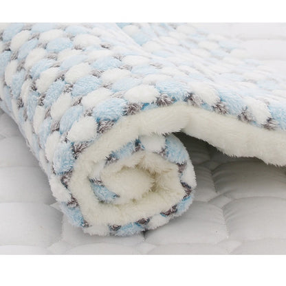 Tapete para animais de estimação de flanela macia cama de cachorro inverno engrossar cobertor quente para cães e gatos filhote de cachorro dormir capa toalha almofada para cães pequenos médios grandes