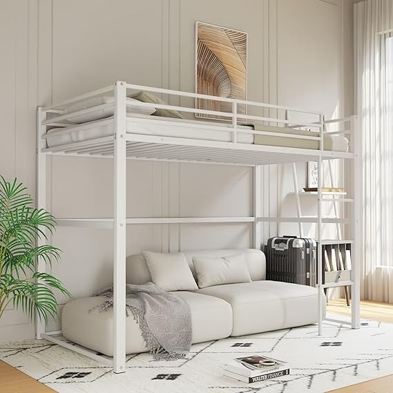 Cama Loft de Metal de Solteiro com Grades de Segurança e Escada Plana, Adequada para Crianças, Adolescentes e Adultos, Branca