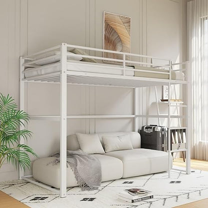 Cama Loft de Metal de Solteiro com Grades de Segurança e Escada Plana, Adequada para Crianças, Adolescentes e Adultos, Branca