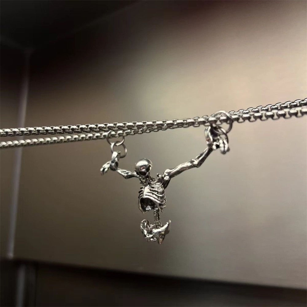 Colar de Crânio Punk Pingente de Crânio Cativeiro Joia de Rock de Bicicleta Presente para Homens e Mulheres Zinco Sem Gemas