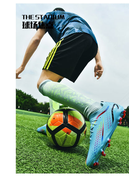 New Men Ultralight Soccer Shoes TF/FG Professional Football Boots Unisex Non-Slip Training Soccer Cleats Outdoor Field Chuteira