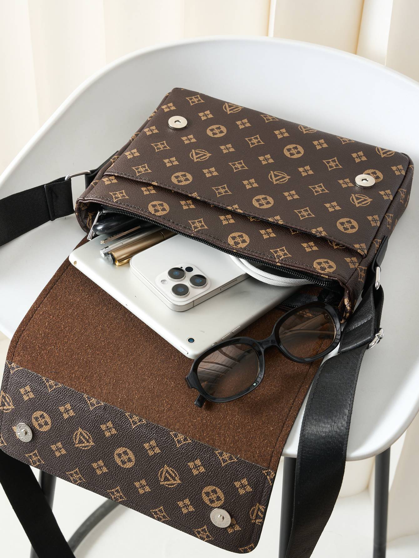 Men's Casual Crossbody Bag - Easy Flap Design, Business Commuter Lightweight Messenger Bag, Travel Large Capacity Shoulder Bag