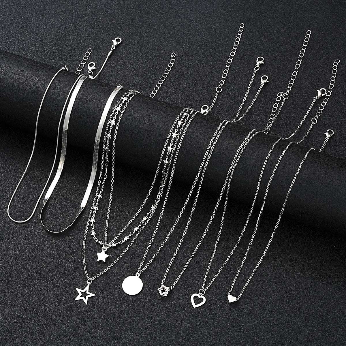 9 Peças Colares Simples Tipo Choker para Mulheres Moda Coração Amor Estrela Pingente Colar Camadas Joias Presente Europeu e Americano 2024