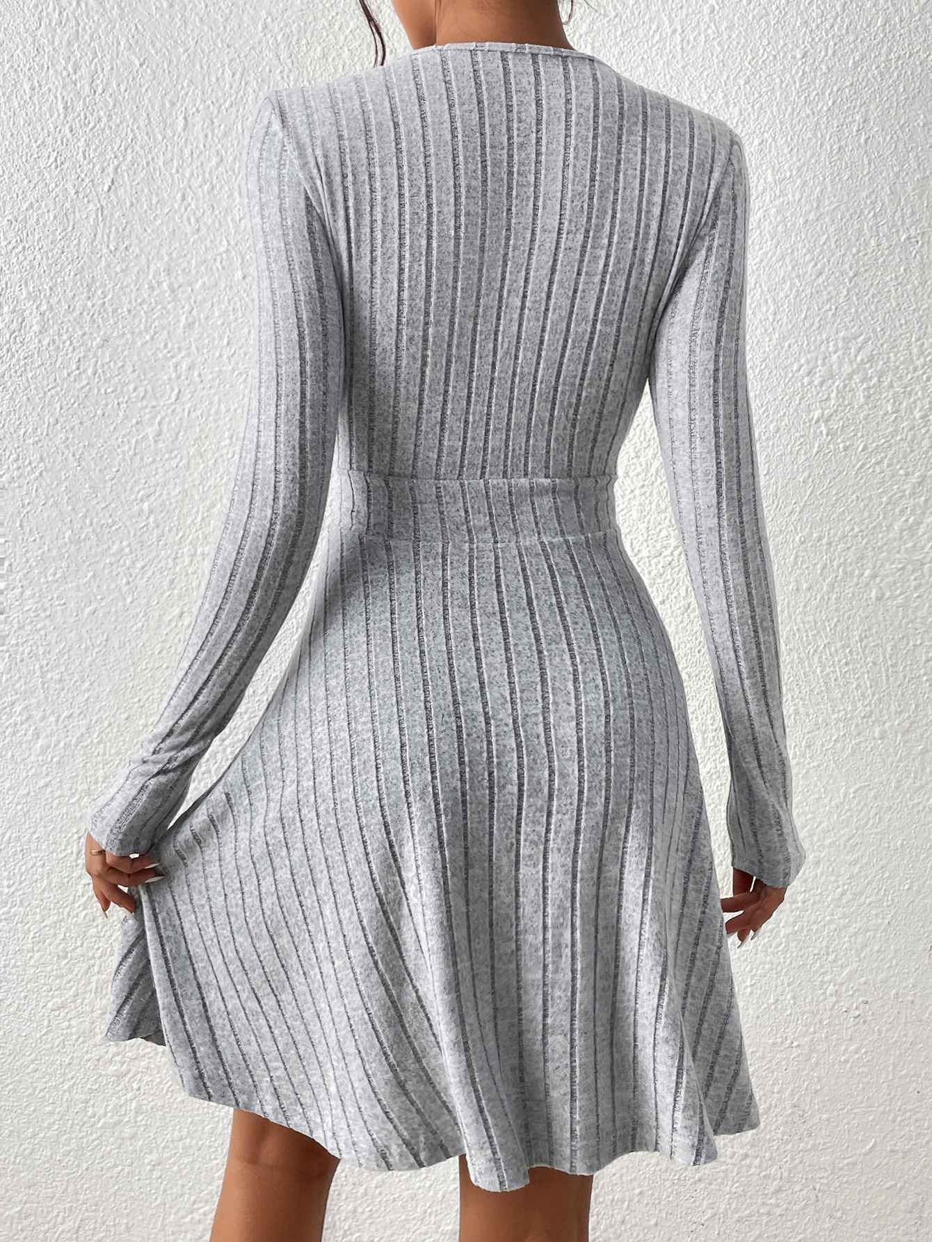 New for autumn/Winter 2024 Women Knit Slim Sexy Bodycon Dress V-Neck Long Sleeve