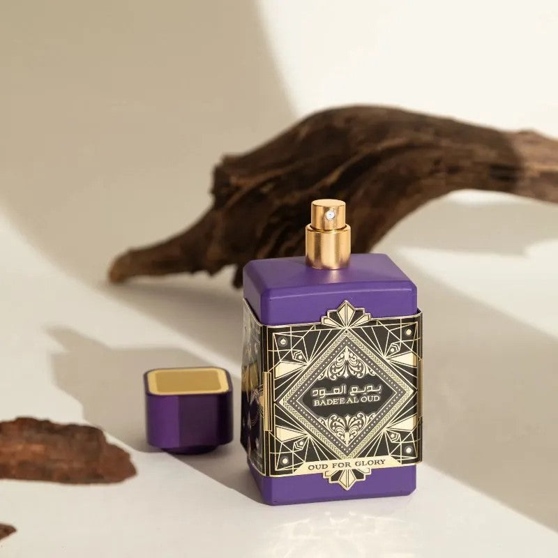 Perfume Latafa Badee Al Oud Spray (para homens e mulheres) 100 ml, ideal para presentear em aniversários e festas