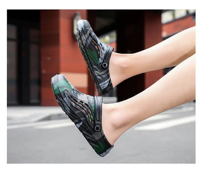 Men's Summer Camouflage Graffiti Sandals Garden Clogs Shoes Men Outdoor Beach Anti-skid Slippers Indoor Home Shoe big size 45-49