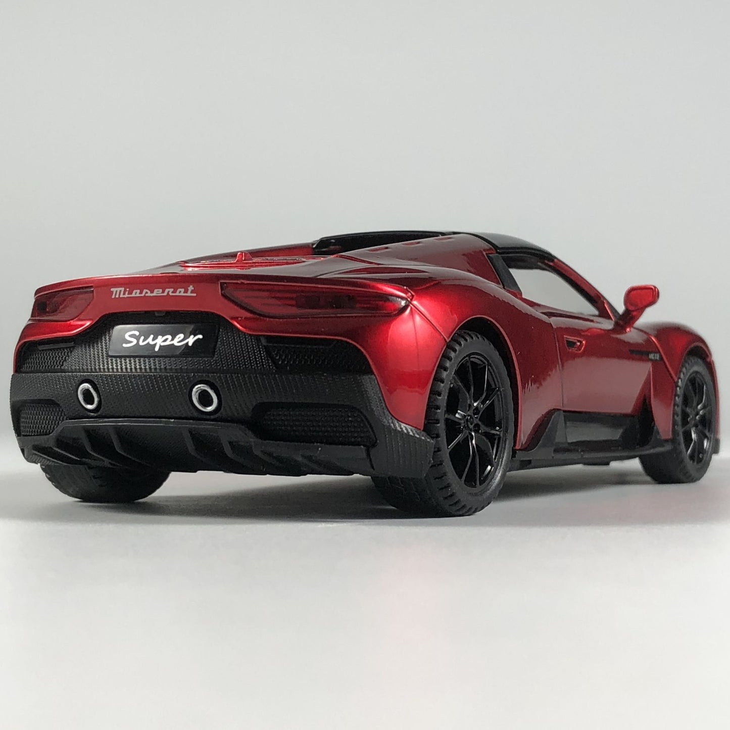 1:32 Maserati MC20 Supercar Alloy Diecast Model Car Boy’s High Simulation Miniature Holiday Present & Home Trendy Ornament Toys