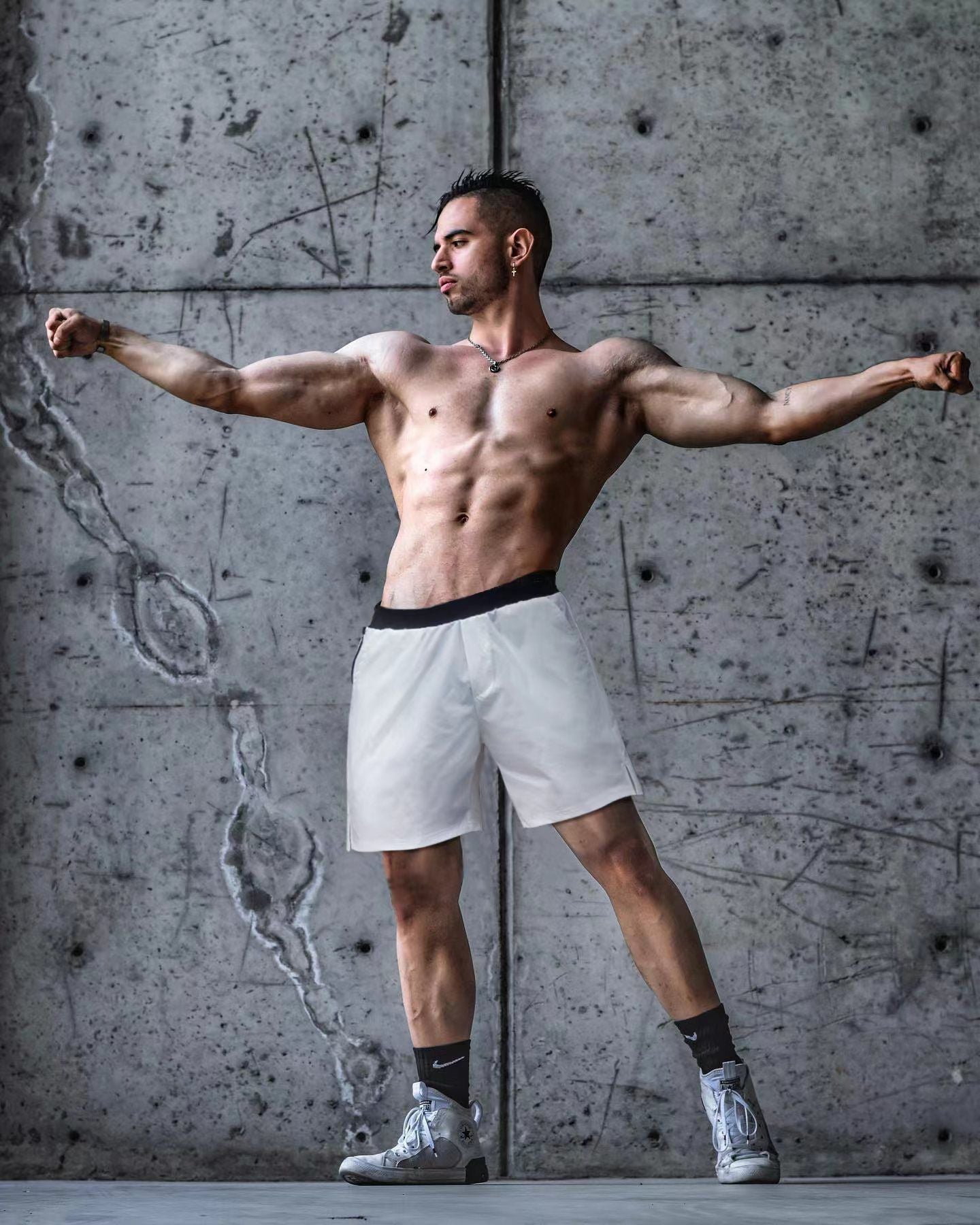 Summer Gym Fitness Sports Compression Shorts Mens Streatwear Quick Dry Jogger Quarter Short Pants Basketball Casual Trend Shorts