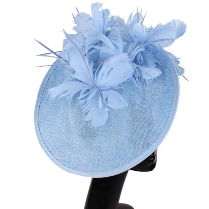 Bonés Cinzentos Millinery Com Acessórios de Tiara Imitação Sinamay Chapéu Derby de Coquetel Feminino Fascinadores de Cabelo de Noiva com Pena Chique