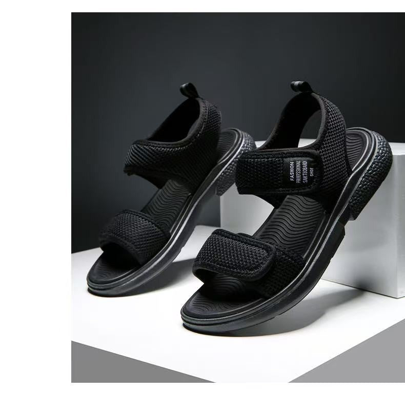 A Pair of Summer Non-Slip Men's Sandals, Casual Outdoor Soft-Soled Business Beach Shoes, Simple and Versatile Men's Shoes