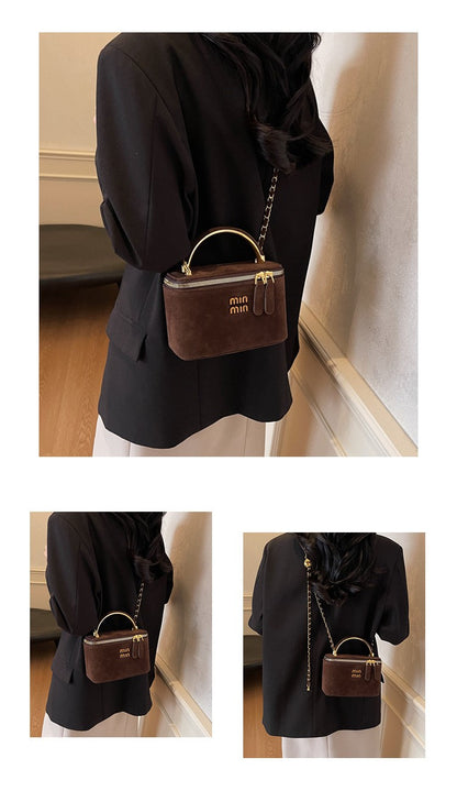 2025 Light Luxury Designer Retro Box Bag Female Korean Version of The Texture One-shoulder Messenger Mini Earphone Lipstick Bag