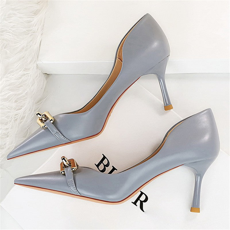 Women 7cm High Heels Pumps Lady Scarpins Fetish Nightclub Blue Nude Low Heels Wedding Party Metal Chain Buckle Fetish Prom Shoes