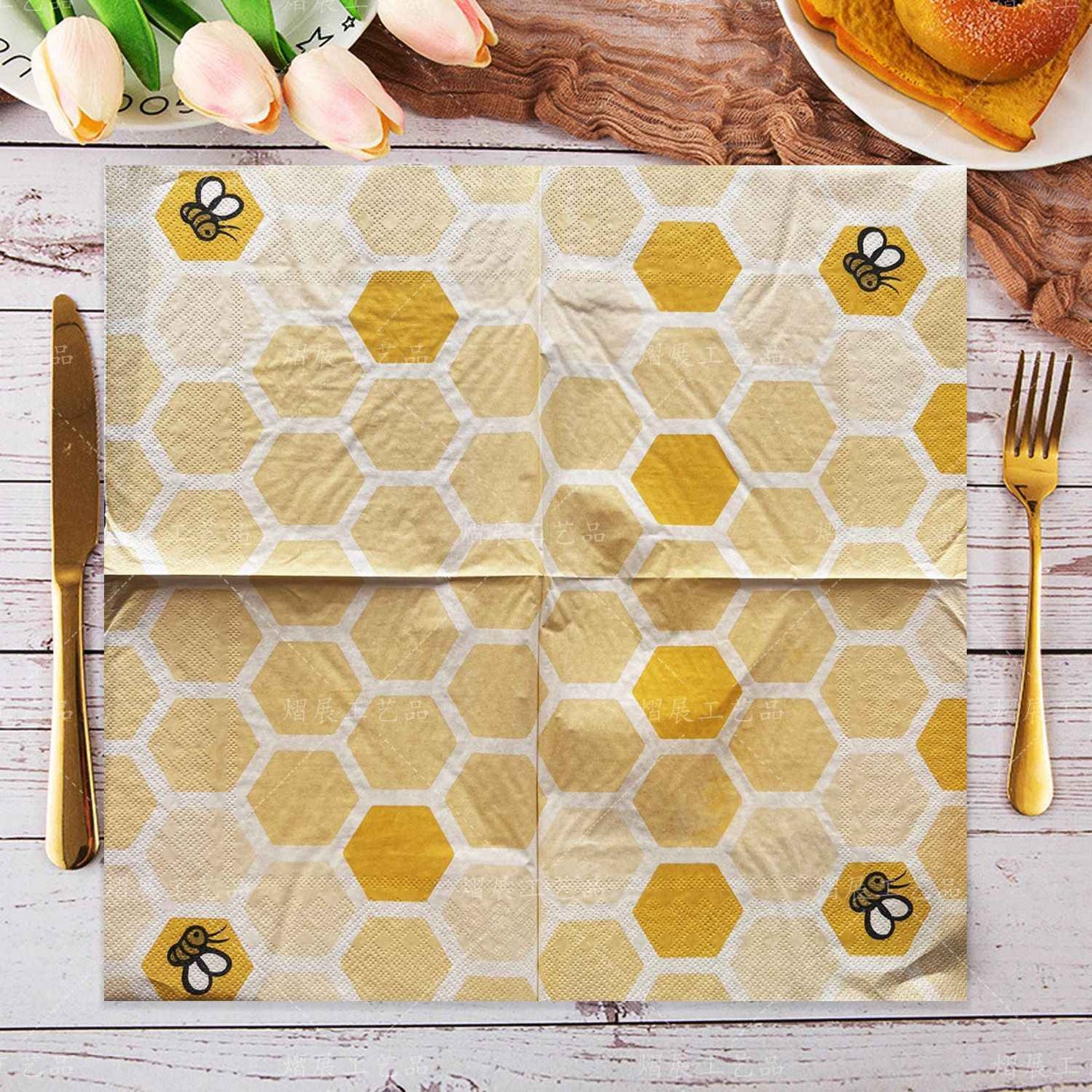 20/60/100pcs Bee Birthday Theme Party Printed Tissue Napkins Bee Printed Decorative Handkerchiefs Cute Bee Party Napkins