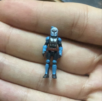 Hasbro Star Wars Série 1/72 Aayla Secura R2-D2 Boba Fett Darth Vader Produtos Genuínos a Granel com Defeitos Boneco de Ação