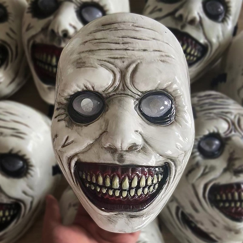 Creepy Demon Smiling Face Mask Horror Exorcist Style Plastic Ghost Skull Mask Halloween Carnival Cosplay Party Costume Prop