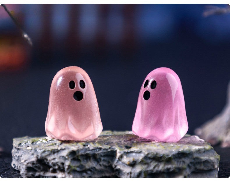 10/20/50pcs Luminous Ghost Figures Glowing At Night Action Figure Mini Micro Landscape Miniatures Halloween Decoration Gifts