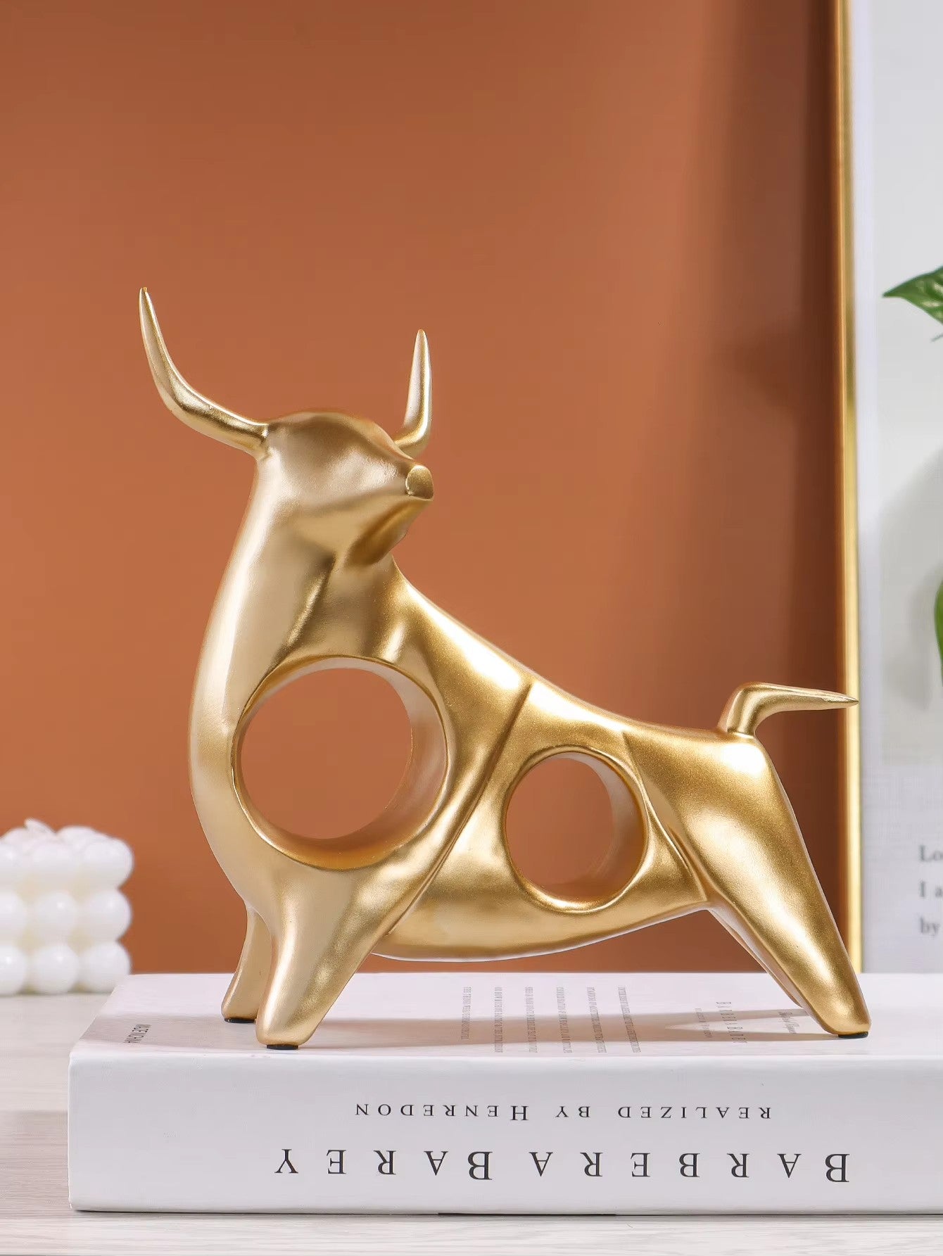 Golden Bull Resin Set Resin Sculpture Home Decor Party Decoration Living Room Bedroom Office Desktop Decor Accessories Craft