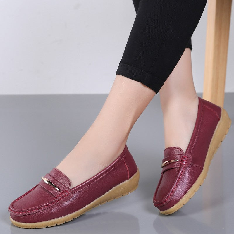 2025 New Genuine Leather Shoes Woman Slip On Women Flats Moccasins Women's Loafers Spring Autumn Mother Shoe Big Size 35-44