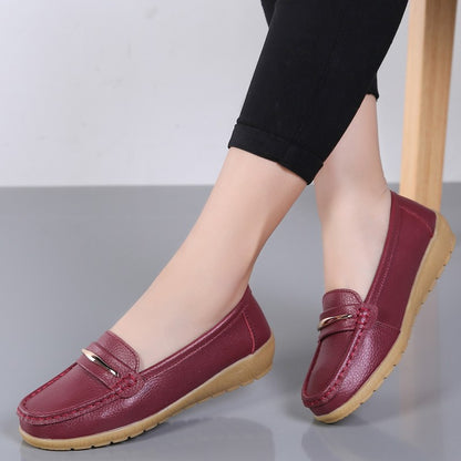 2025 New Genuine Leather Shoes Woman Slip On Women Flats Moccasins Women's Loafers Spring Autumn Mother Shoe Big Size 35-44