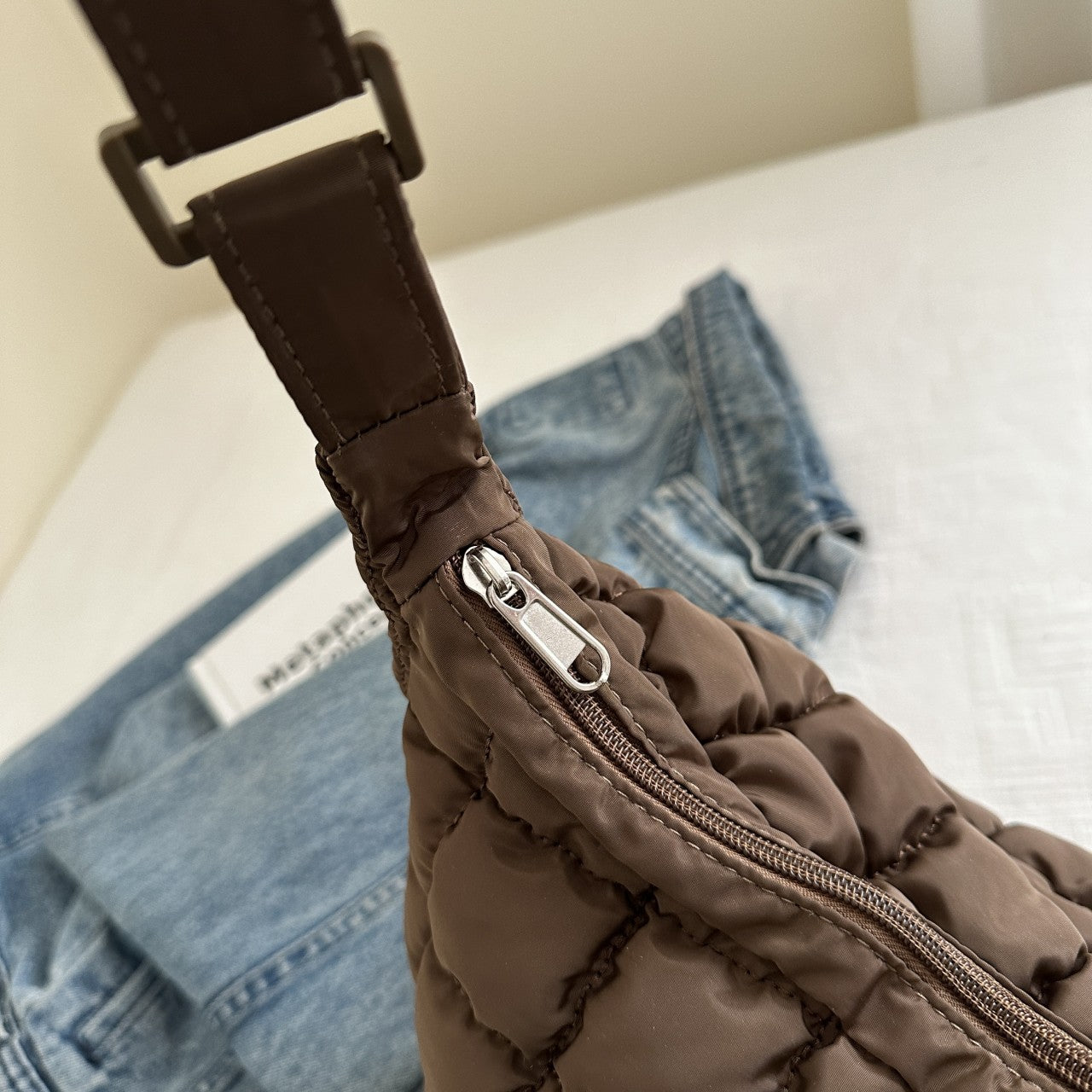 2025 New Quilted Puffer Shoulder Bag for Women Large Capacity Tote Sling Bag Fashion Casual Crossbody Satchel Bag Female Handbag