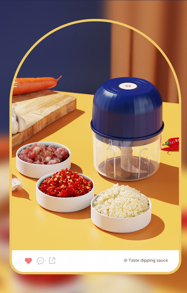 Electric Garlic Masher Garlic Grinder Onion Chopper 260ML Meat Grinder Ginger and Chili Grinder Kitchen Vegetable Blender