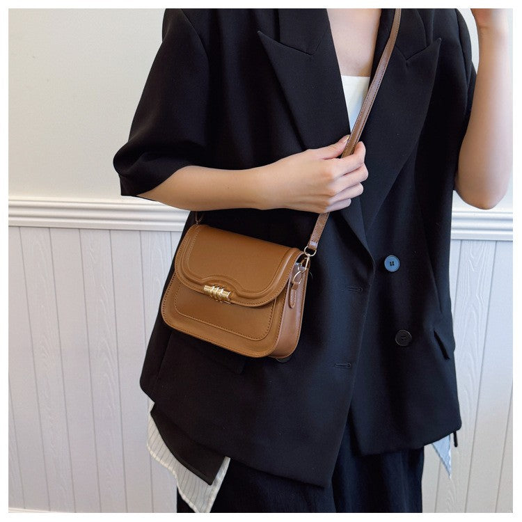 Latest Retro Crossbody Bag for Women High End Fashion Saddle Shoulder Handbag Unique Design