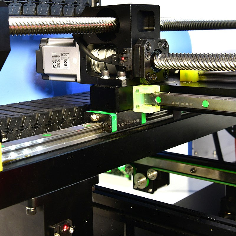 Máquina SMD para Fabricação de Circuitos Integrados SMT550 Máquina de Colocação e Seleção de Componentes Eletrônicos com 4 cabeças e 50 alimentadores