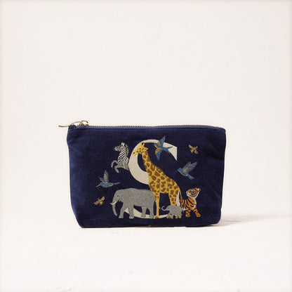 Cute Animal Letter Print Velvet Clutch Makeup Bag - Fashionable And Stylish Cosmetic Pouch for Women