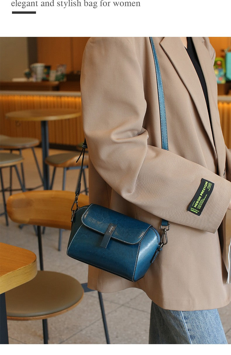 Oil Wax Cowhide Genuine Leather Crossbody Small Bag for Women Fashionable Versatile Shoulder Shell Handbag Lady Casual Phone Bag