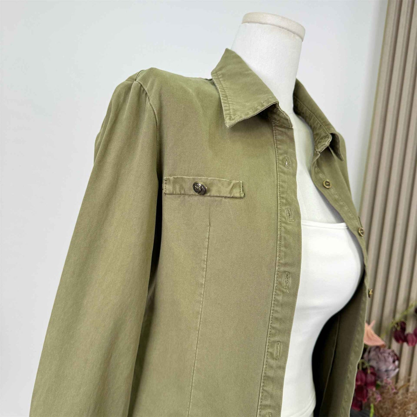 Vintage Distressed Denim Shirt Women's Top Shoulder Flip Collar Long Sleeve V-neck Coat Autumn Initial Old Money Style