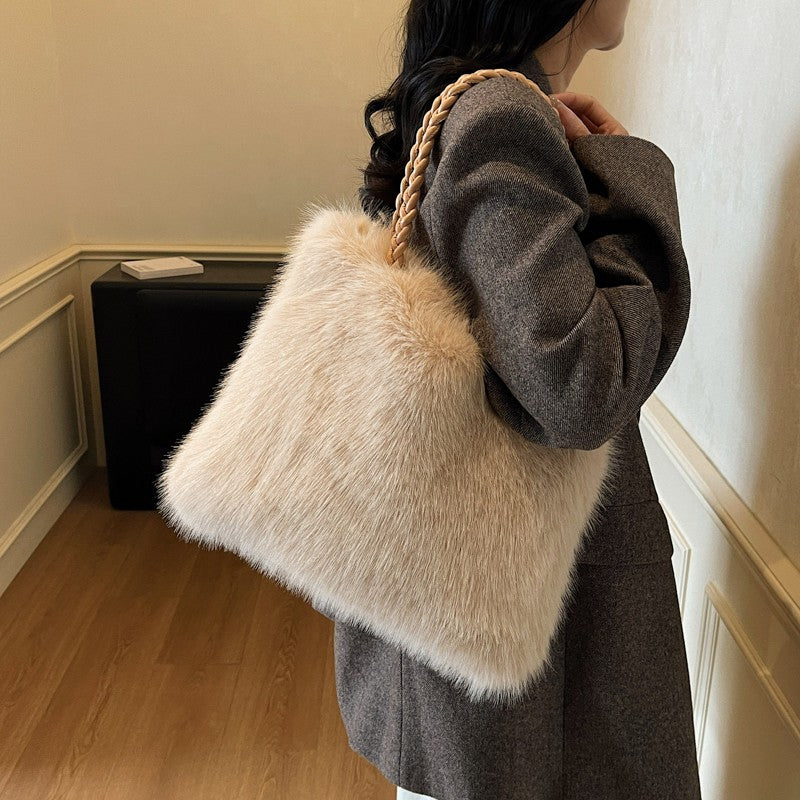 LEFTSIDE Faux Fur Women Shoulder Bags 2025 Luxury Brand Designer Plush Handbags and Purses Soft Warm Winter Underarm Bag