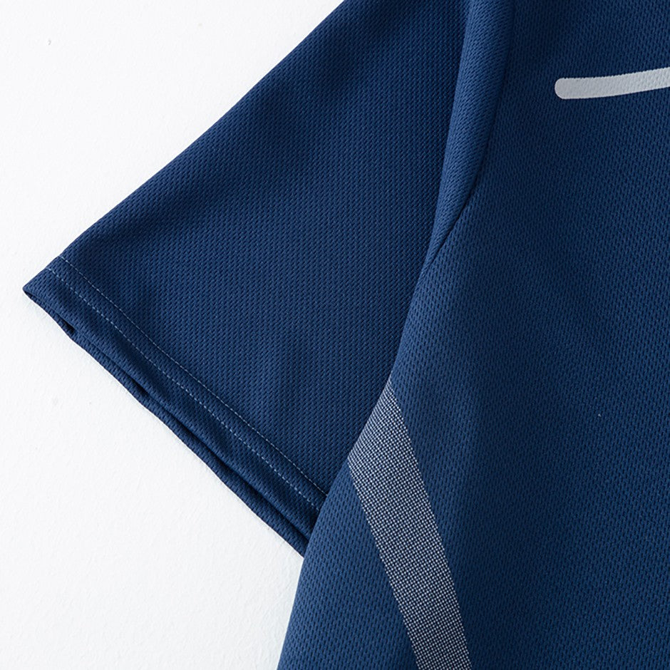 2-Piece Men's Summer Quick drying Sports Suit Loose And Breathable Short Sleeved T-shirt Running And Fitness Black Pocket Shorts