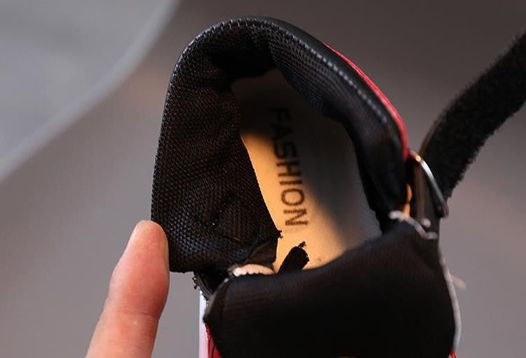 Disney Children's Sneakers Boys Girls Spiderman Led Light Sport Shoes Student Shoes Hook Anti-slip Kids Outdoor Basket Shoes