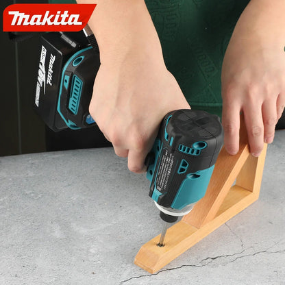 Parafusadeira de Impacto Makita DTD171 Brushless: Ferramentas Elétricas Sem Fio, Motor BL 18V, Furadeiras de Parafusadeira Recarregáveis, Unidade sem Bateria e Carregador