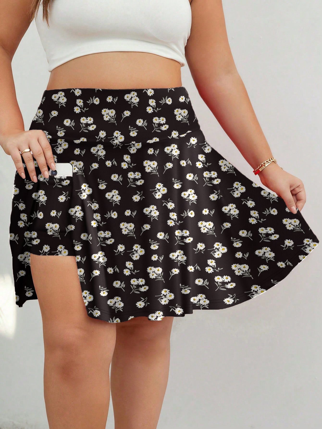 Oversized European and American women's clothing, pleated sports, anti glare half body pants skirt, fitness exercise, daily vers