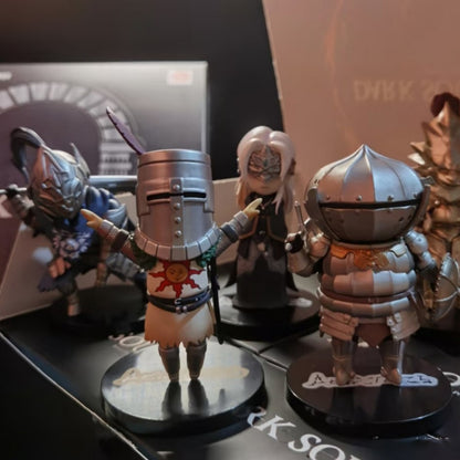 Em estoque, Action figure de Anime Dark Souls versão Q, Solaire, Artorias, Ornstein, Fire Keeper, boneco de Anime, modelo de brinquedo para presentes infantis