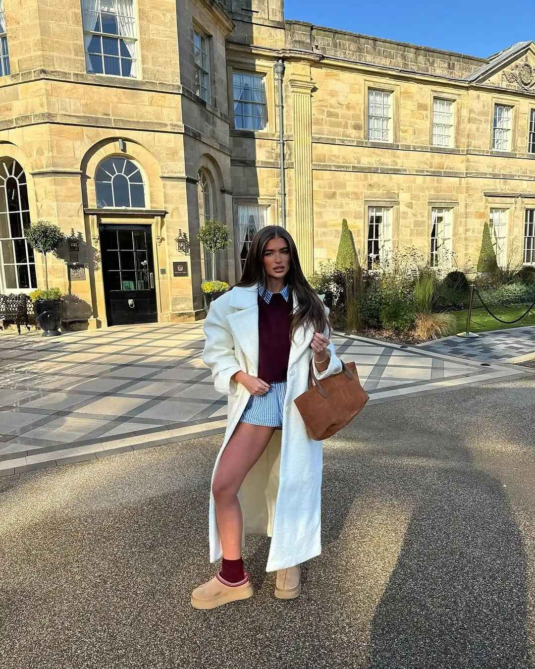 Elegant White Lapel Woolen Long Coat Women Fashion Full Sleeve Single-breasted Warm Loose Coats Lady Winter Commute Street Wear