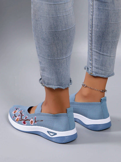 Women's Summer Casual Sneakers - Breathable Mesh Flats for All-Day Comfort