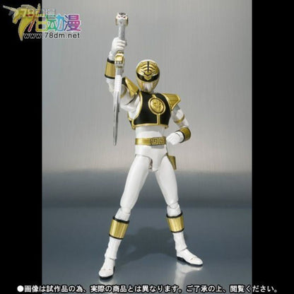 Bandai S.H.Figuarts Boneco Articulado Finalizado Anime Equipe Cinco Estrelas Conector Dental Boneco de Ação Modelo Brinquedos Enfeites Presentes para Menino