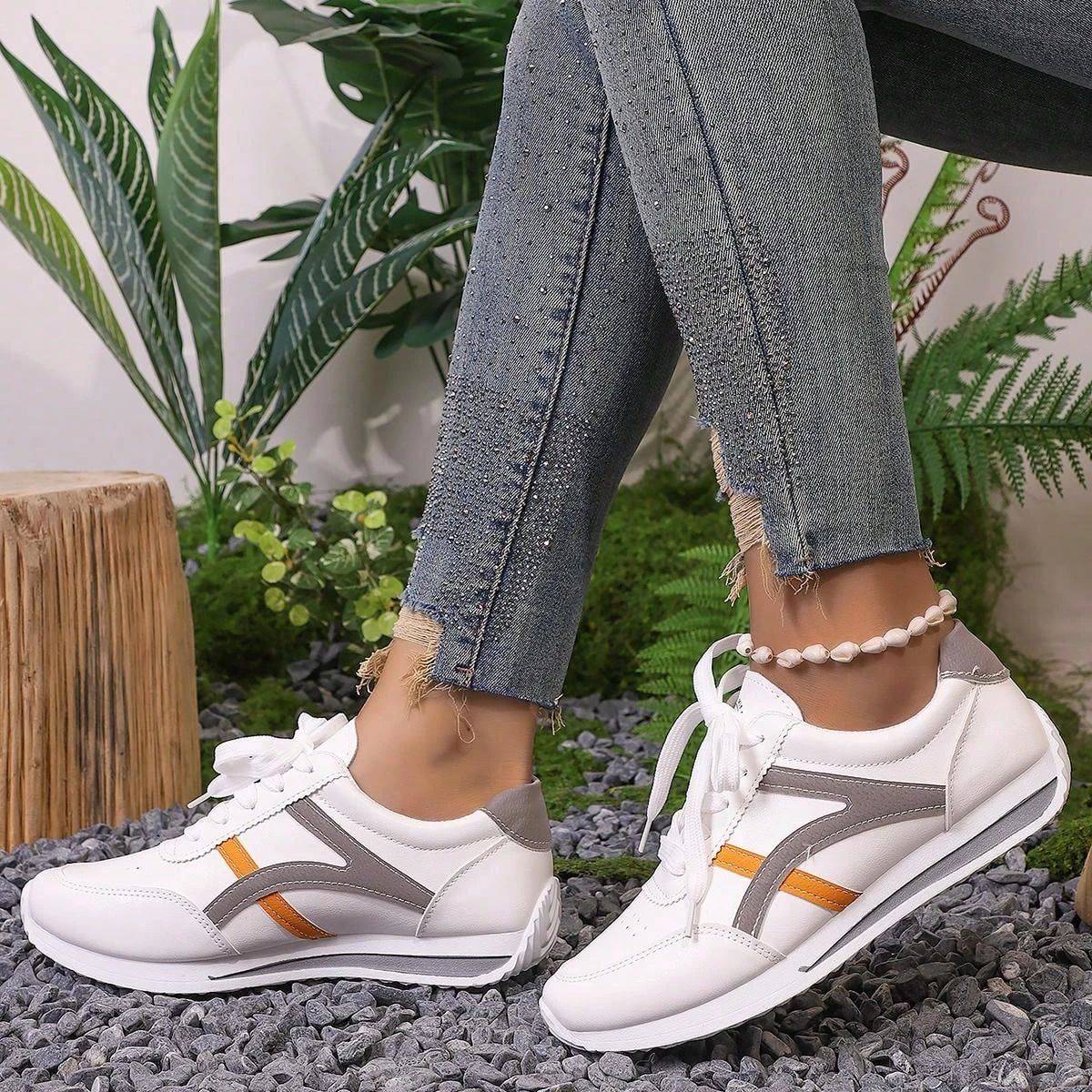 Sneakers Women New Sports Shoes Women's Small White Shoes Fashion Comfort Sneakers All-match Lightweight Casual Running Shoes