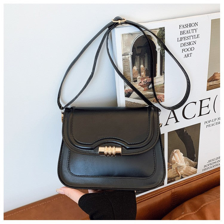 Latest Retro Crossbody Bag for Women High End Fashion Saddle Shoulder Handbag Unique Design