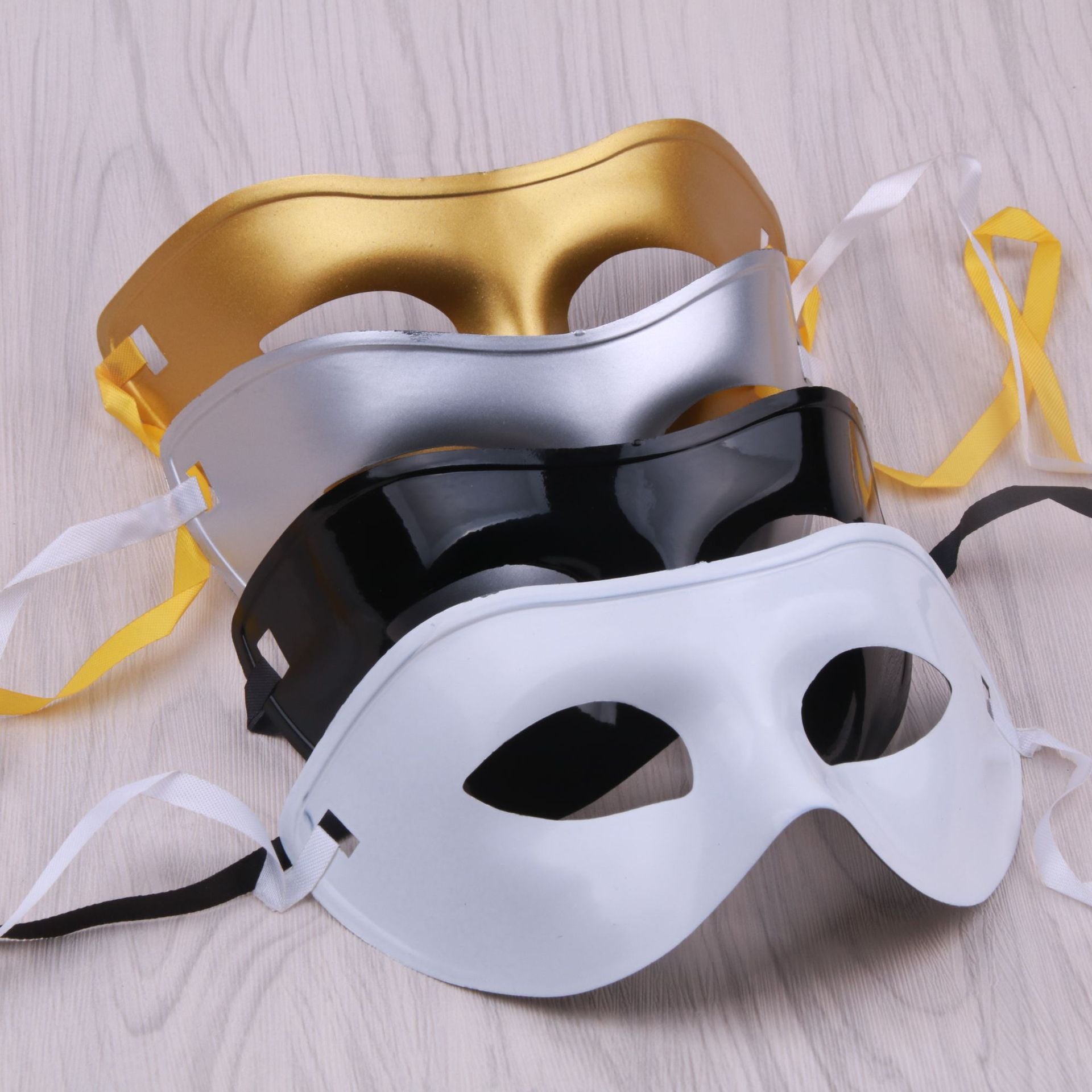 Half Face Mask  Dance Masquerade Mask Wedding Carnival Performance Costume Cosplay Rave Mask Festival Party Funny Supplies