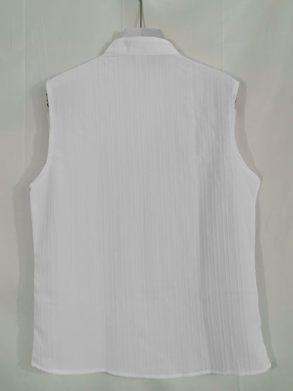 2025 New Summer Casual Fashion Henley Neck Sleeveless Shirt for European Men - Casual Beach Shirt for Leisure Use