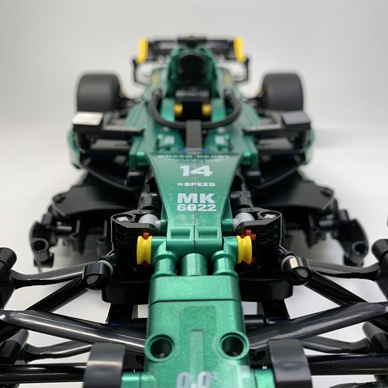 NEW Technical Classic Performance 1912Pcs Aston Martin Sports Car Building Blocks MOC DIY Assembly Model Set Boys Toy Decor Gift