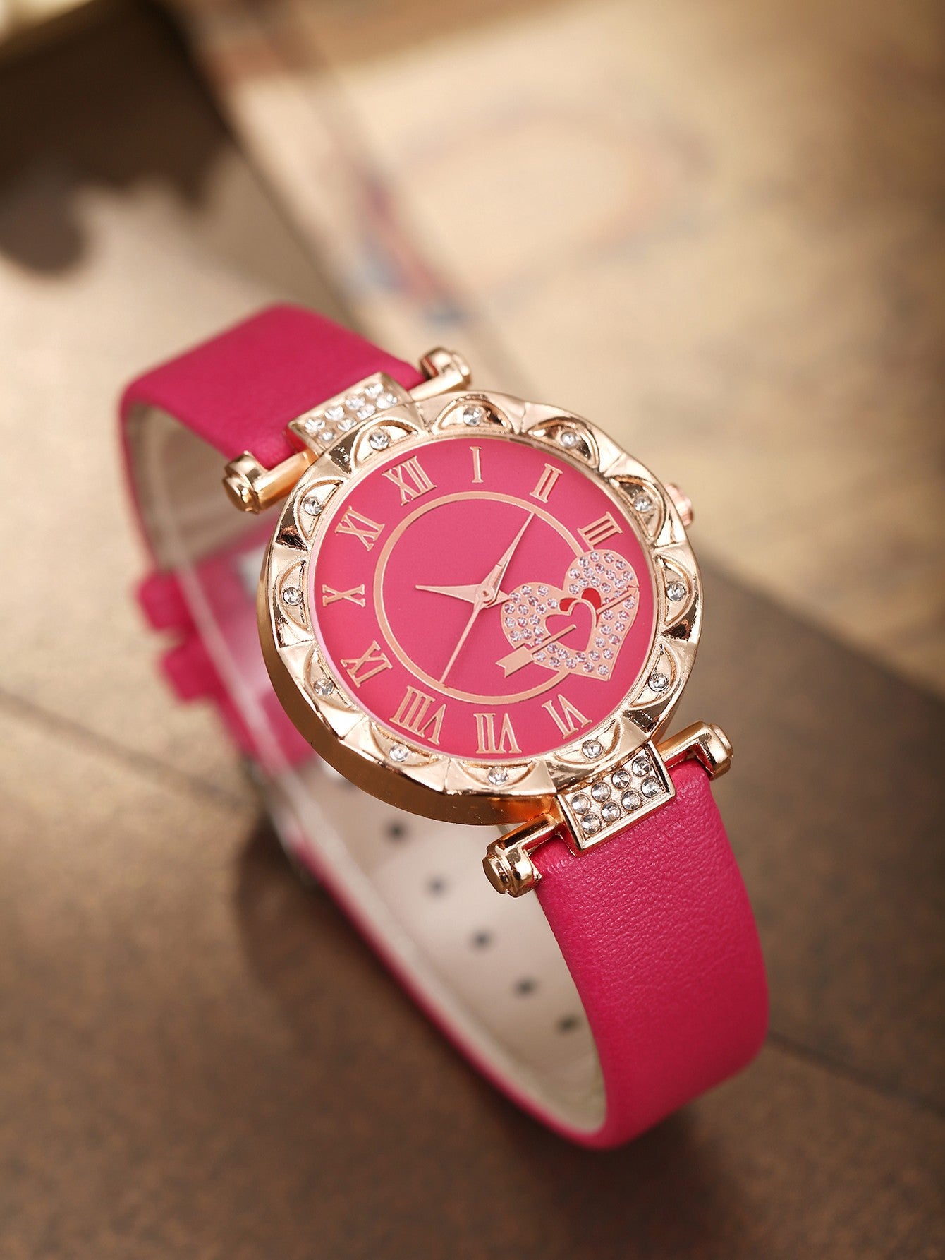 5PCS Wo5PCS Women's Love Set Diamond Dial Fashion men's Love Set Diamond Dial Fashion Versatile Alloy Case Pointer Leather Watch