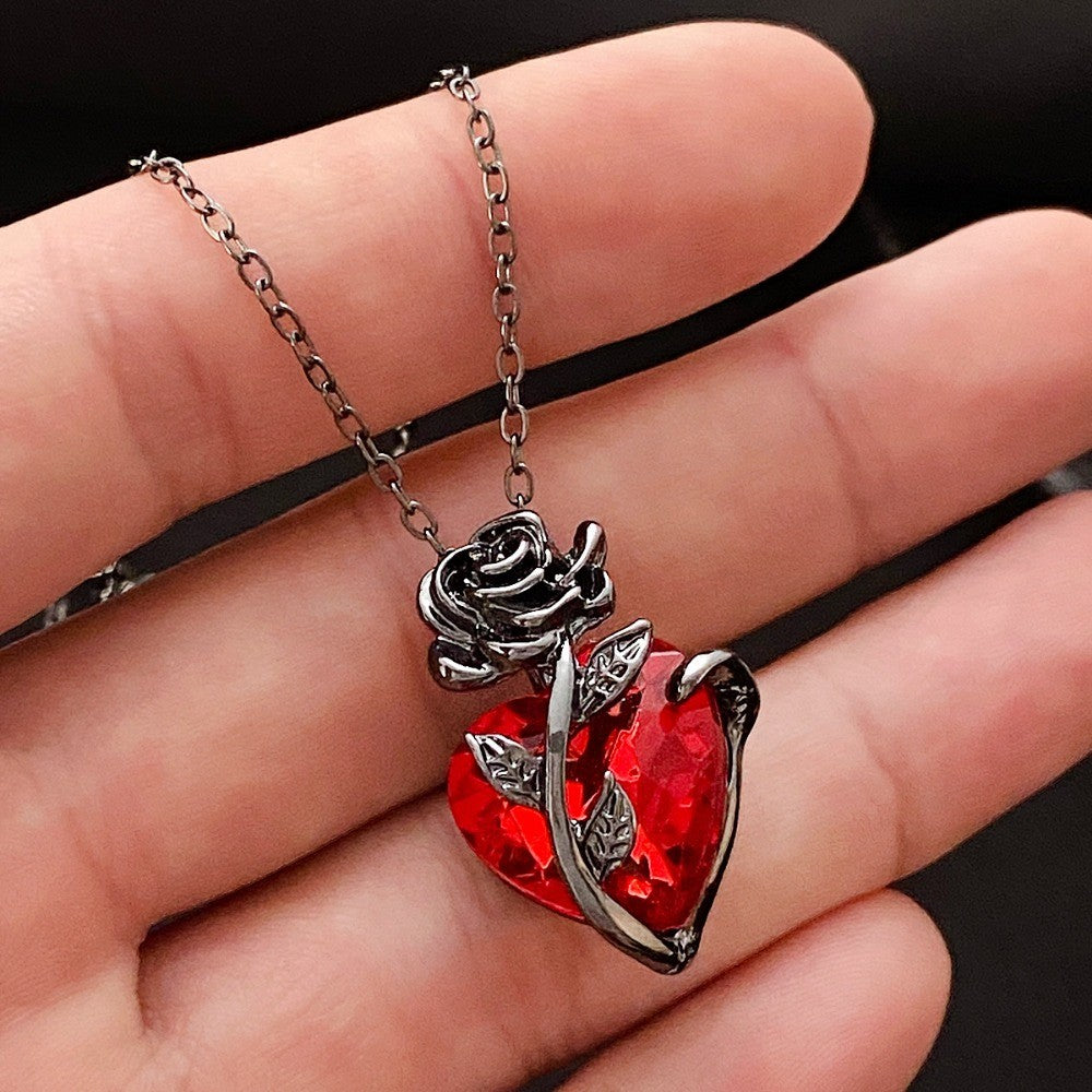 Colar Gótico Rosa Vermelha Amor Joia Feminina Y2K Tom de Prata Coração Humano Sangrento Pingente Joia Presentes Personalizados