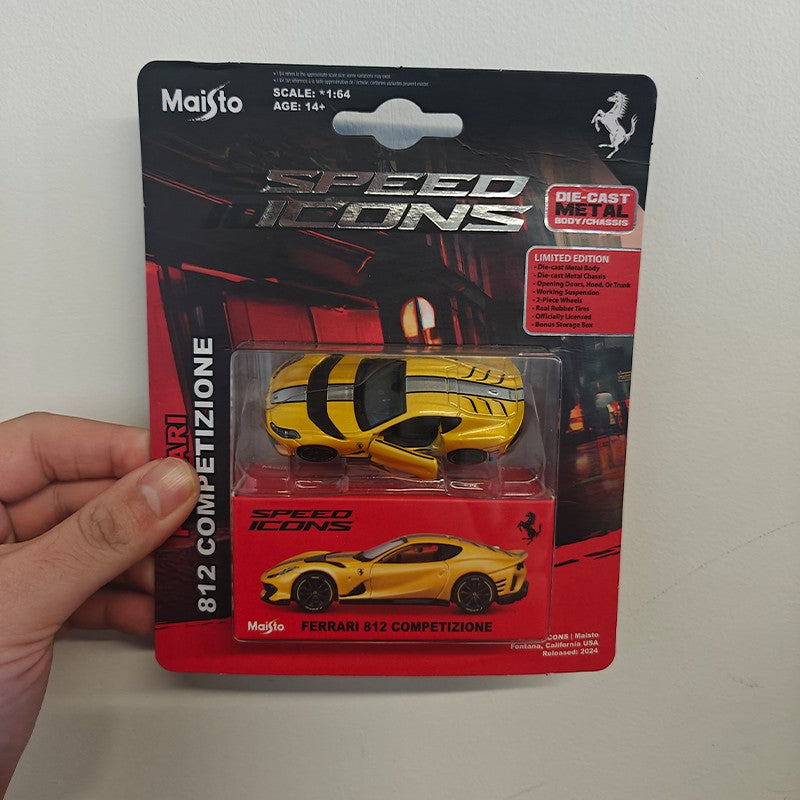Novidade em estoque Maisto 1:64 Ferrari 812 Competizione Sp3 296-Gtb Brinquedo Colecionável Personalizado Die-Cast Liga Miniatura Modelo de Carro Presentes